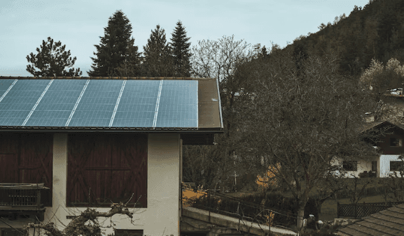 Solar Solution for Commercial Building in Lahore Pakistan